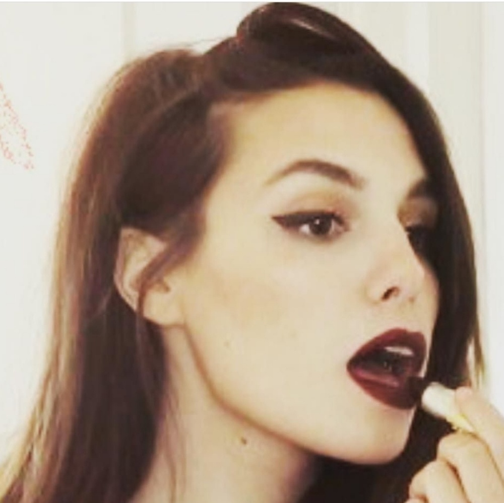 STELLA MARINA Winky Lux DISCONTINUED Matte Lip Velour NWT - Picture 4 of 8